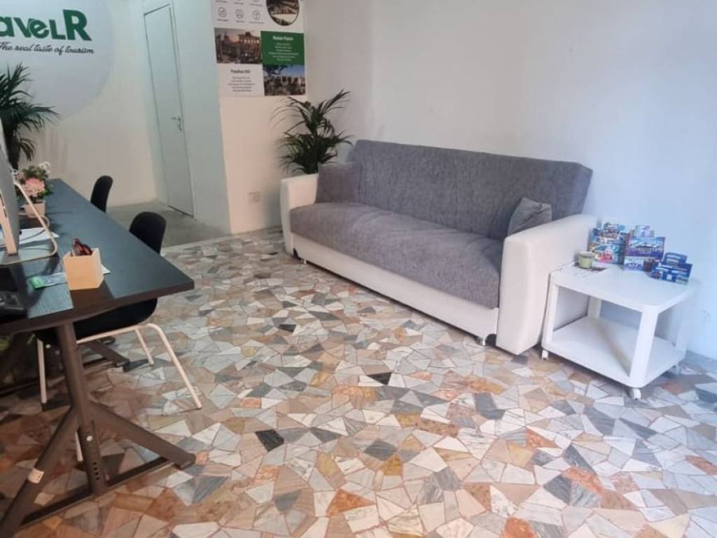 negozio in vendita a Roma in zona Celio