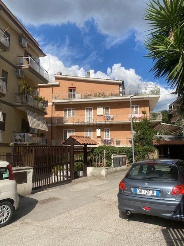 appartamento in vendita a Roma in zona Montespaccato