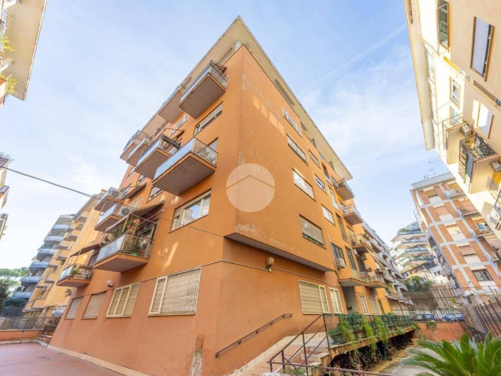 appartamento in vendita a Roma in zona Della Vittoria