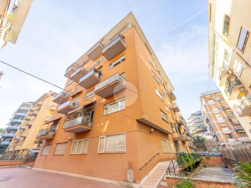 appartamento in vendita a Roma in zona Della Vittoria