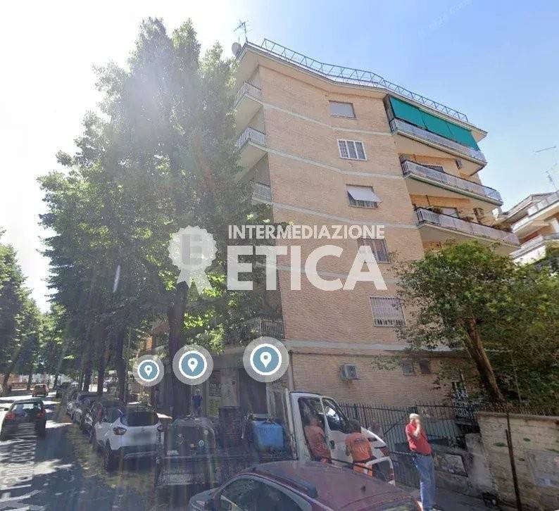 appartamento in vendita a Roma in zona Portuense