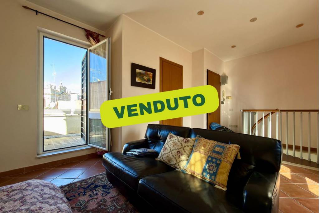 appartamento in vendita a Roma in zona Appio Latino