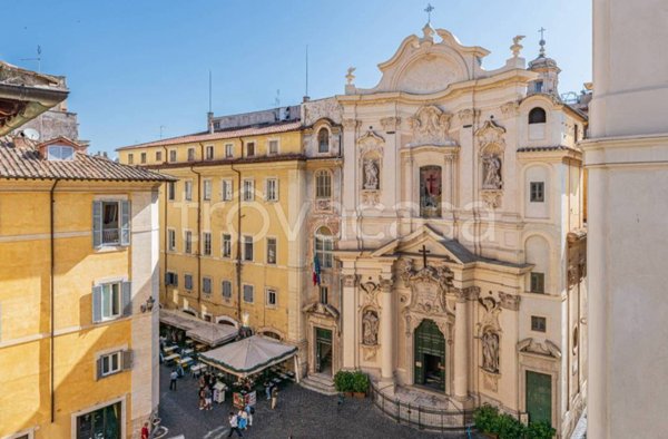 appartamento in vendita a Roma in zona Parione/Sant'Eustachio