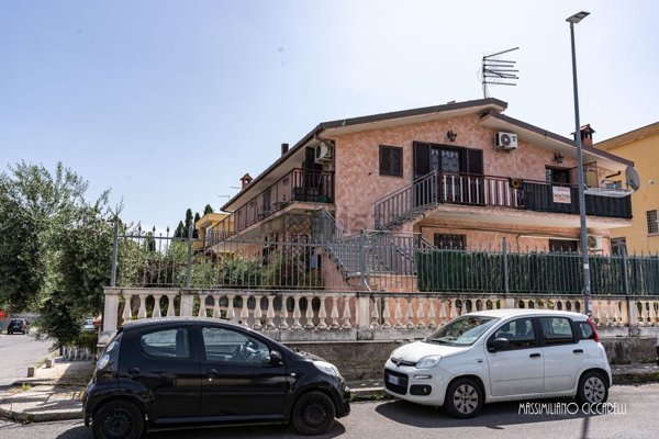 appartamento in vendita a Roma in zona Ponte di Nona