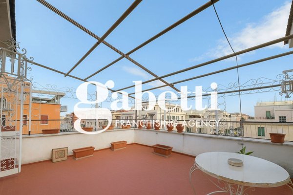 appartamento in vendita a Roma in zona Prenestino-Centocelle