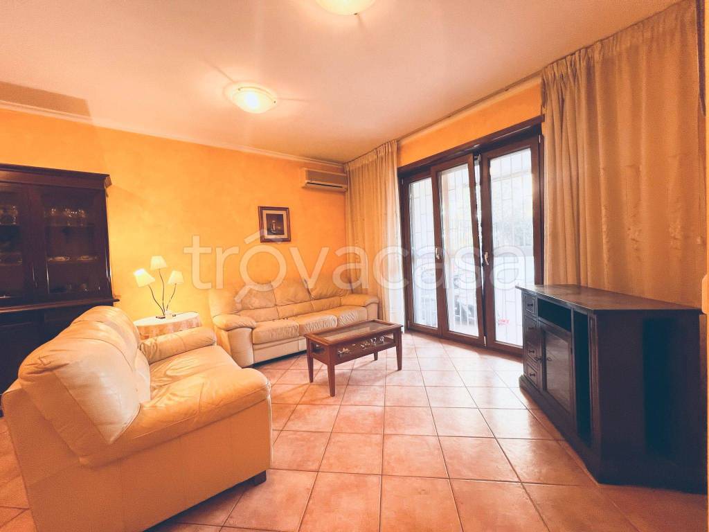 appartamento in vendita a Roma in zona Torrino