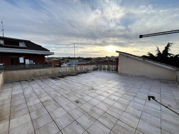 appartamento in vendita a Roma in zona Grottarossa