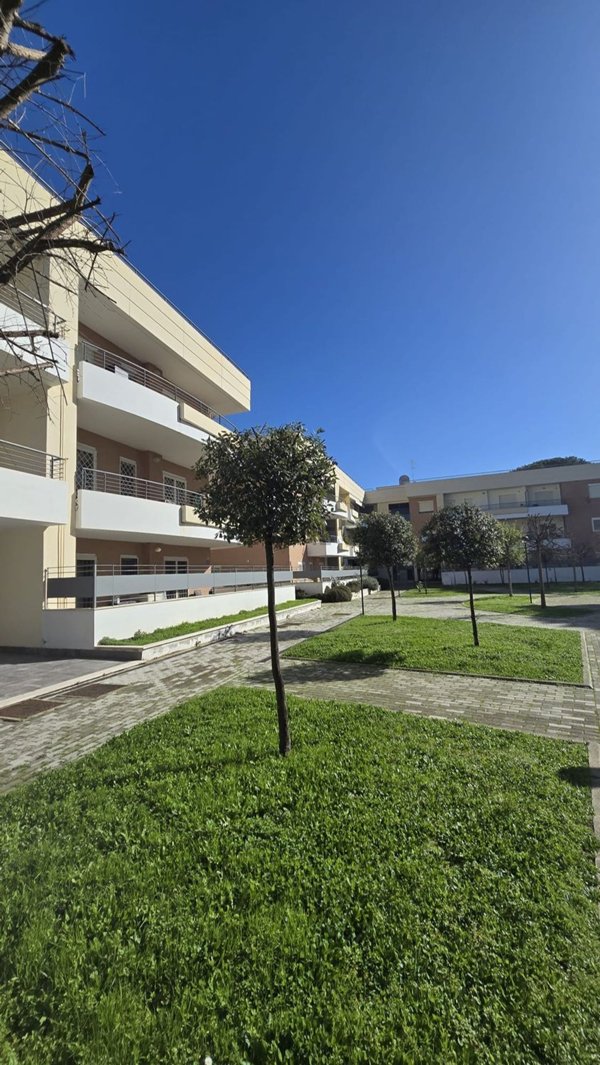 appartamento in vendita a Roma in zona Prima Porta