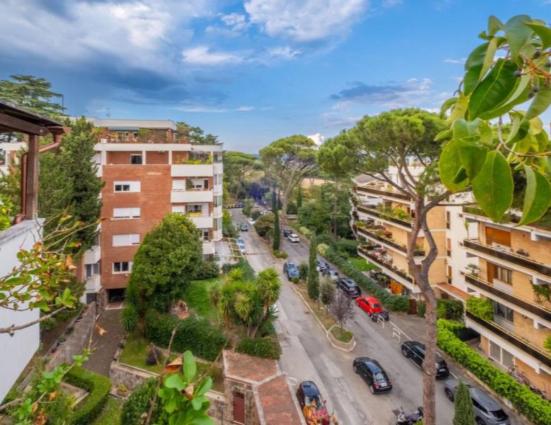 appartamento in vendita a Roma in zona Grottarossa