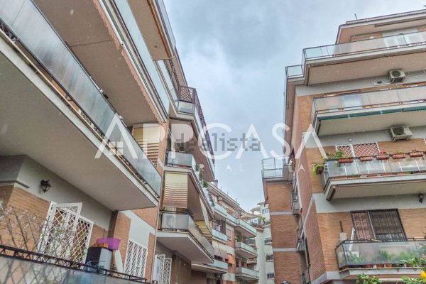 appartamento in vendita a Roma in zona Portuense
