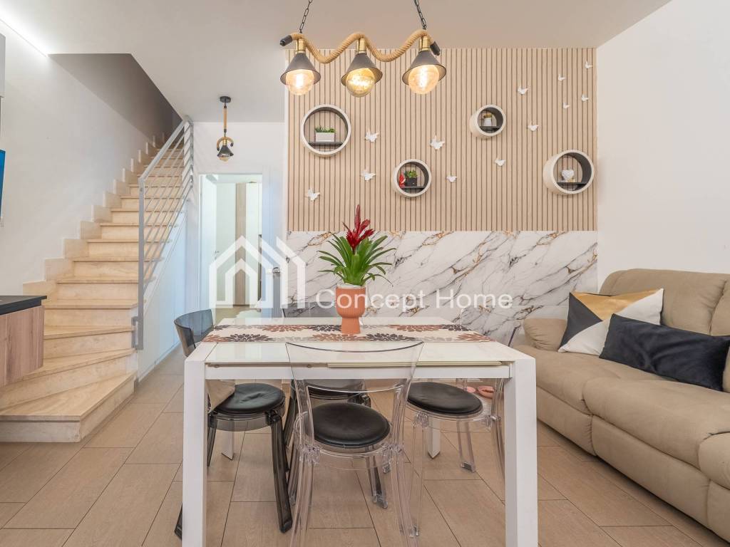 casa indipendente in vendita a Roma in zona Valle Muricana