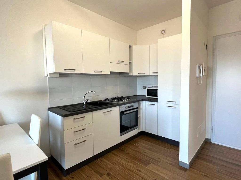 appartamento in vendita a Roma in zona Acilia