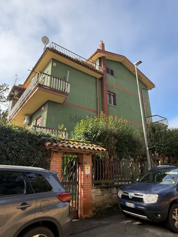 appartamento in vendita a Roma in zona Prima Porta