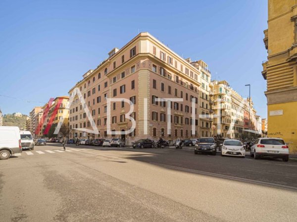 appartamento in vendita a Roma in zona Della Vittoria