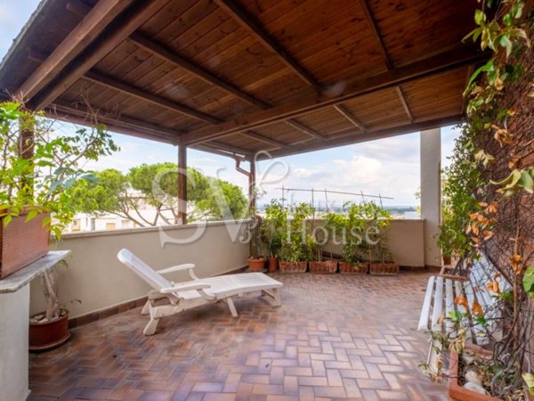 appartamento in vendita a Roma in zona Grottarossa