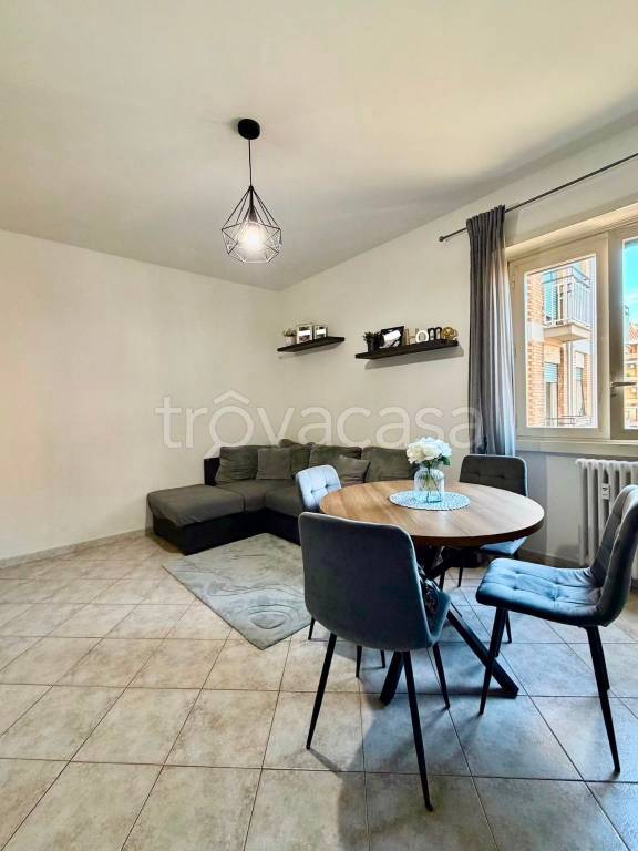 appartamento in vendita a Roma in zona Portuense