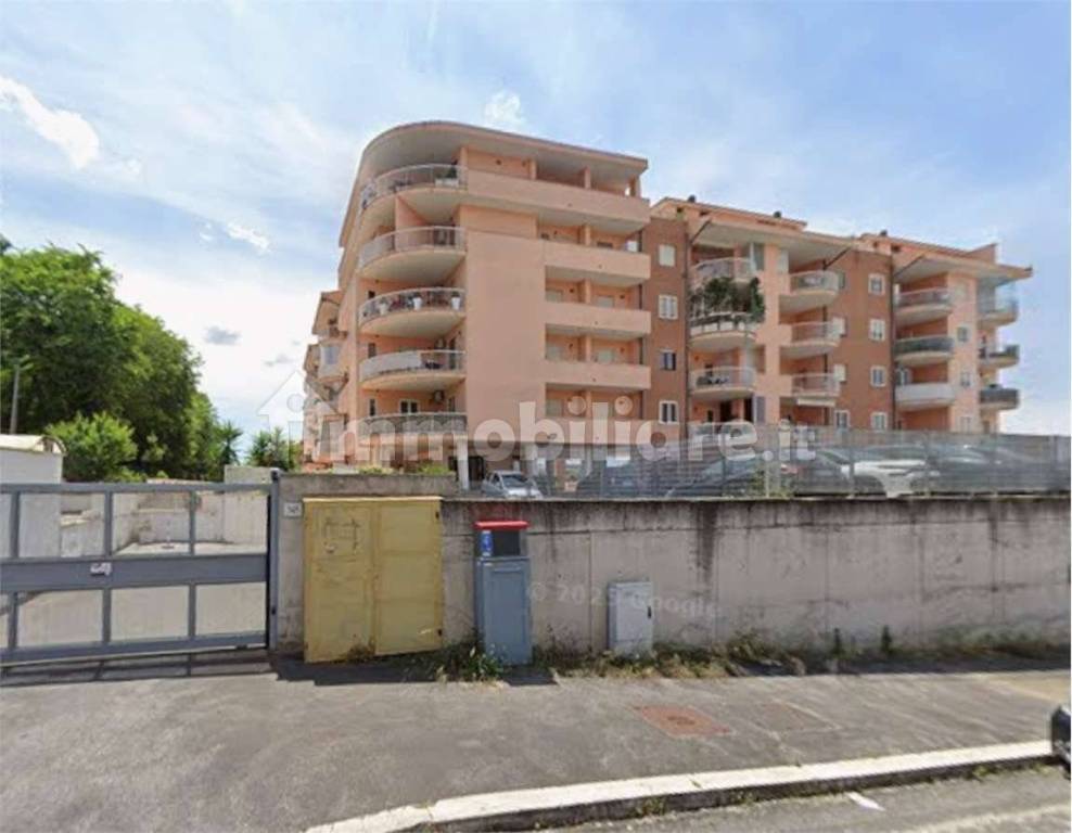 appartamento in vendita a Roma in zona Mezzocammino