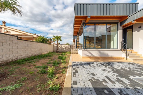 casa indipendente in vendita a Roma in zona Axa