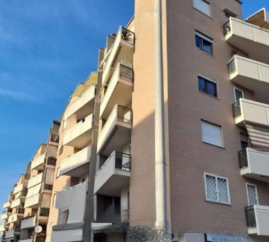 appartamento in vendita a Roma in zona Ponte di Nona