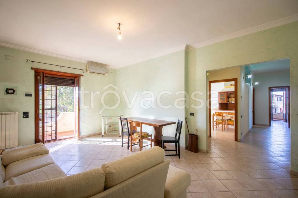 casa indipendente in vendita a Roma