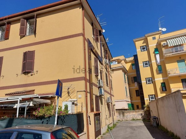 appartamento in vendita a Roma in zona Prenestino-Centocelle