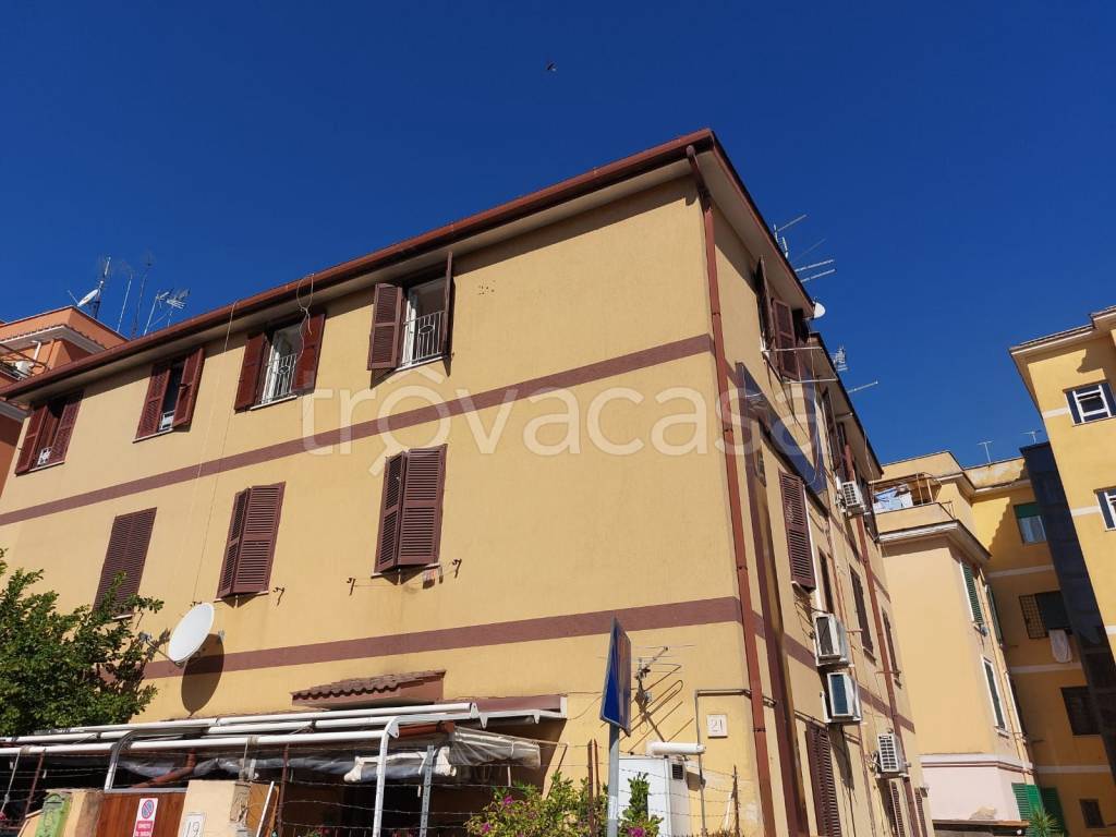 appartamento in vendita a Roma in zona Prenestino-Centocelle