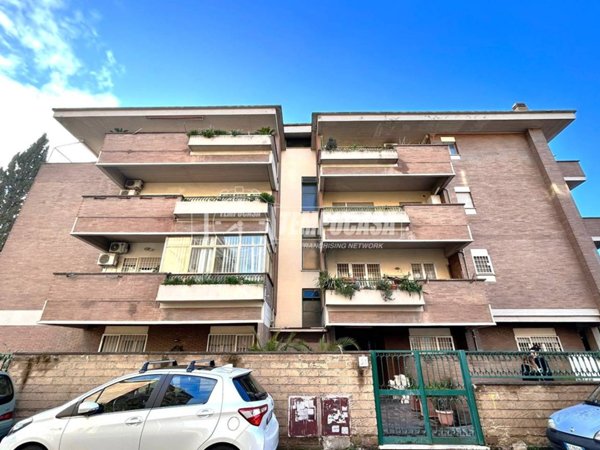 appartamento in vendita a Roma in zona Ponte Mammolo