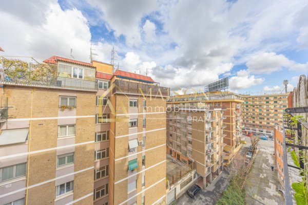 appartamento in vendita a Roma in zona Portuense