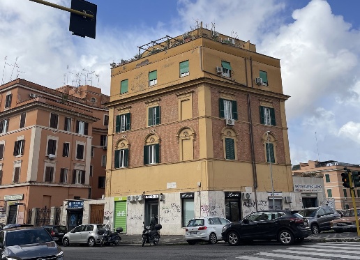 appartamento in vendita a Roma in zona Appio Latino