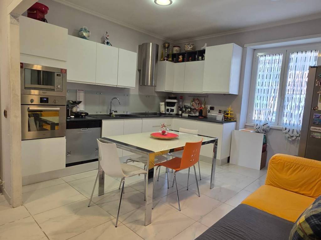 appartamento in vendita a Roma in zona Portuense