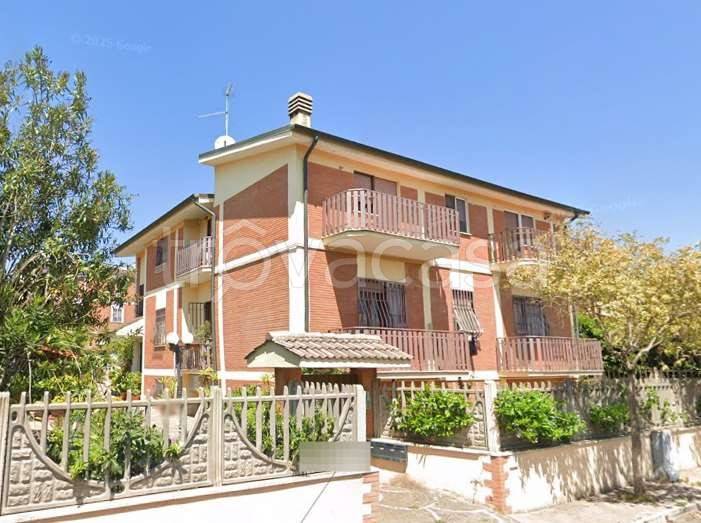 appartamento in vendita a Roma in zona Ponte di Nona