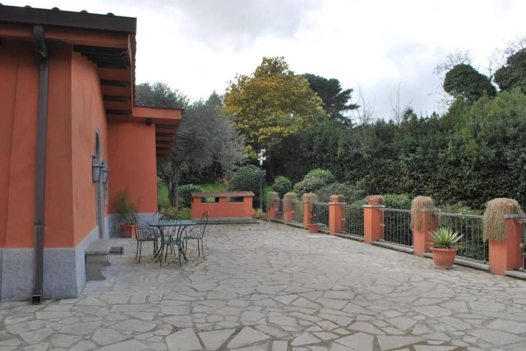 appartamento in vendita a Roma in zona Mostacciano