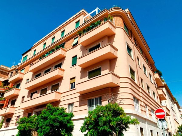 appartamento in vendita a Roma in zona Nomentano