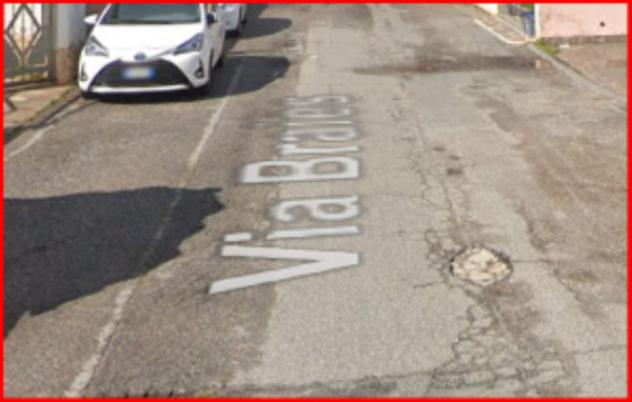 casa indipendente in vendita a Roma in zona Infernetto