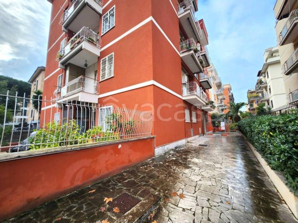 appartamento in vendita a Roma in zona Appio Claudio