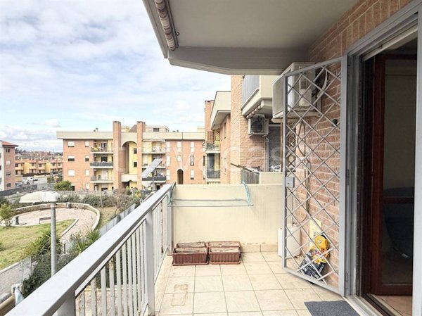 appartamento in vendita a Roma in zona Castelverde