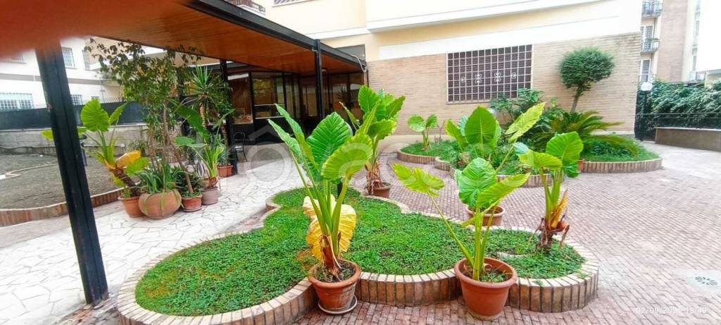 appartamento in vendita a Roma in zona Tor di Quinto