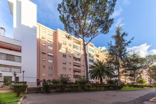 appartamento in vendita a Roma in zona Ardeatino