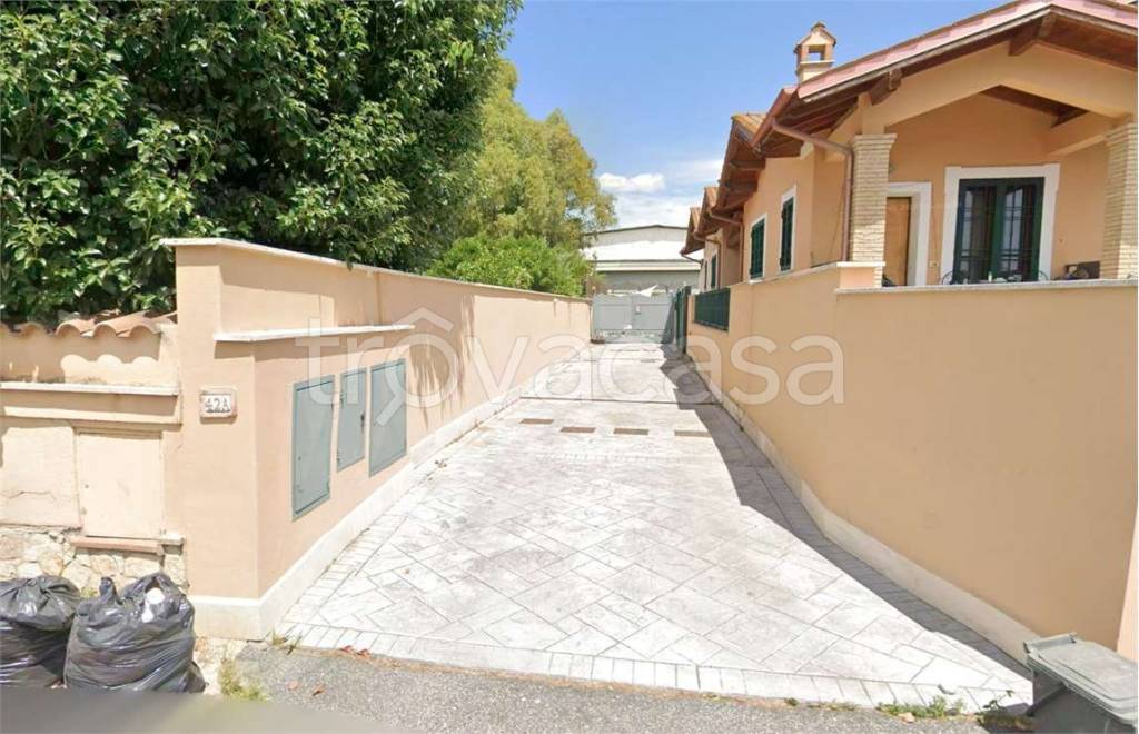 casa indipendente in vendita a Roma in zona Dragona/Bagnoletto