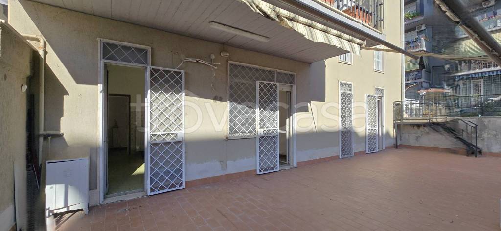 appartamento in vendita a Roma in zona Axa