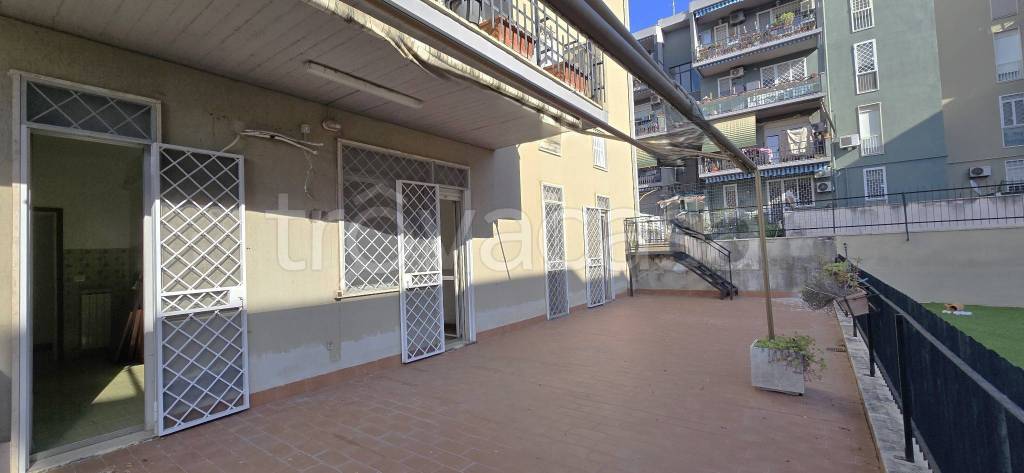 appartamento in vendita a Roma in zona Axa