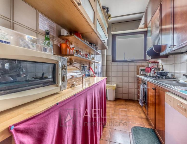 appartamento in vendita a Roma in zona Axa