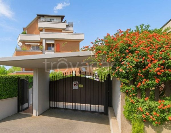 appartamento in vendita a Roma in zona Vitinia