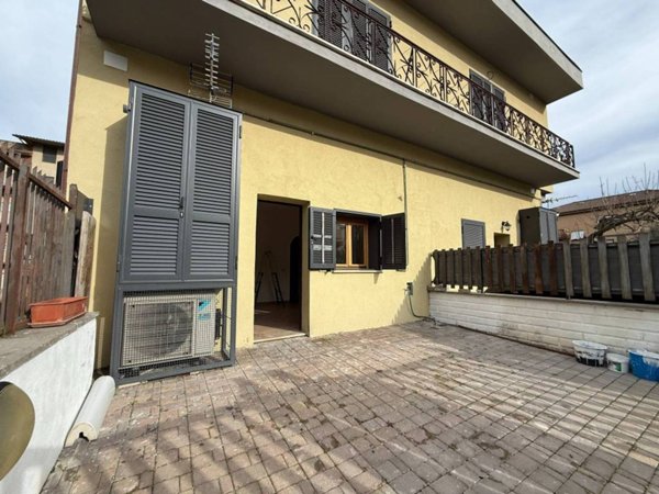 appartamento in vendita a Roma in zona Finocchio