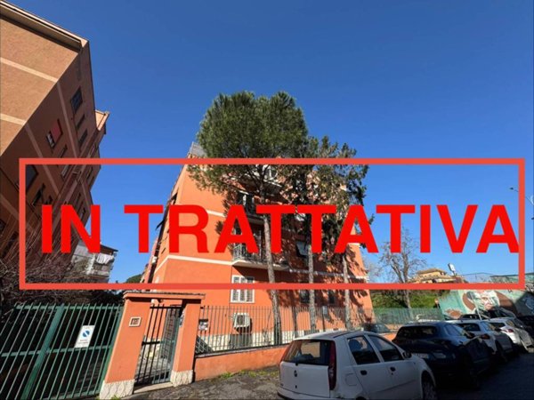 appartamento in vendita a Roma in zona Tuscolano