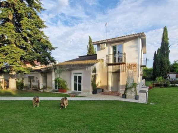 casa indipendente in vendita a Roma in zona Olgiata