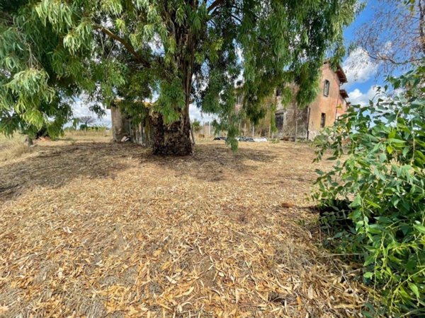 casa indipendente in vendita a Roma in zona Pantan Monastero