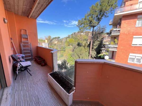 appartamento in vendita a Roma in zona Tor di Quinto