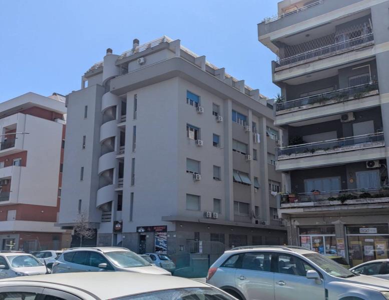 appartamento in vendita a Roma in zona Ostia
