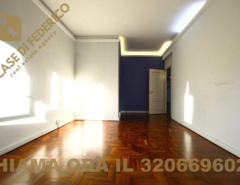 ufficio in vendita a Roma in zona Tuscolano